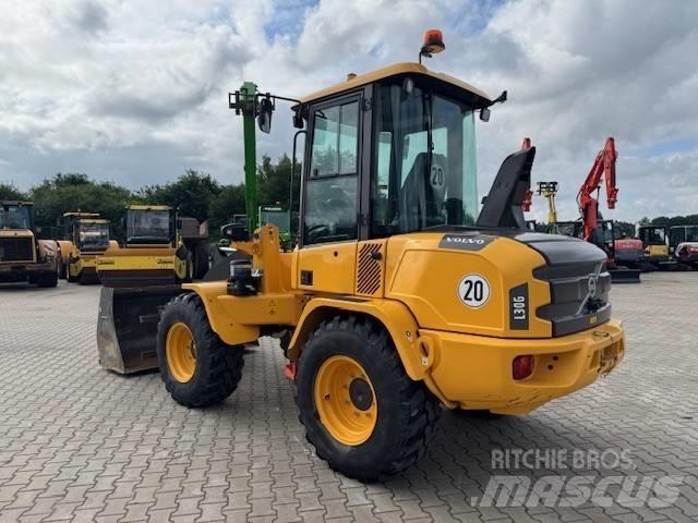Volvo L 30 G Carregadeiras de rodas
