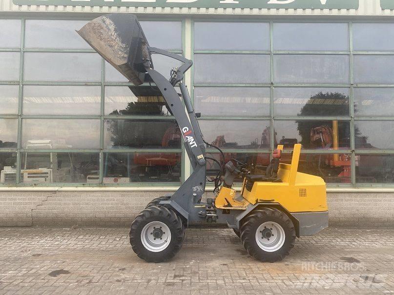 GiANT V 451 T Mini carregadoras