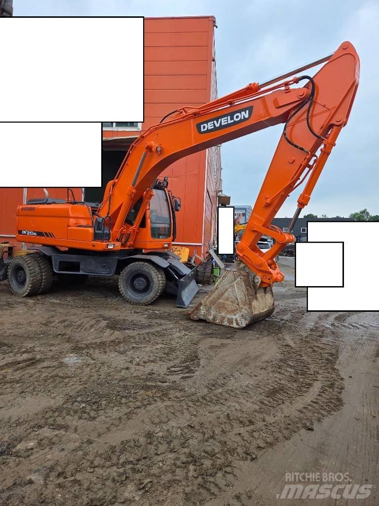 Doosan DX 210 W Escavadoras de rodas