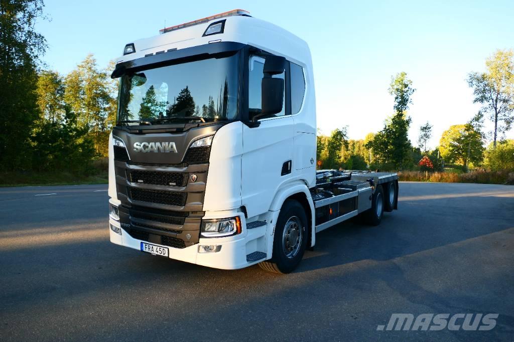 Scania R590B6x2nb Camiões Ampliroll