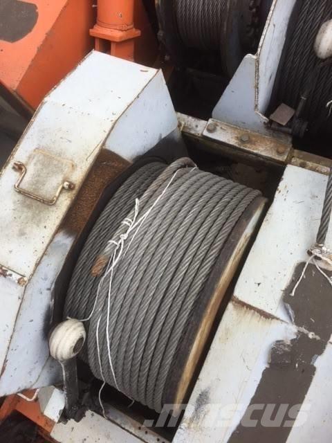 Hitachi KH 230-3 Gruas de rastos