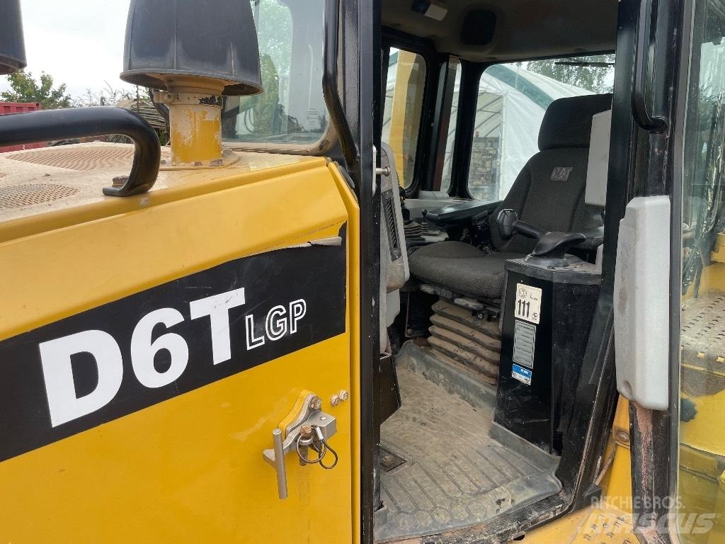 CAT D 6 T LGP Dozers - Tratores rastos