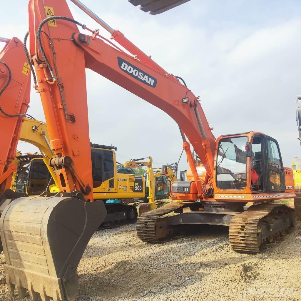 Doosan DX260LC Escavadeiras de esteiras