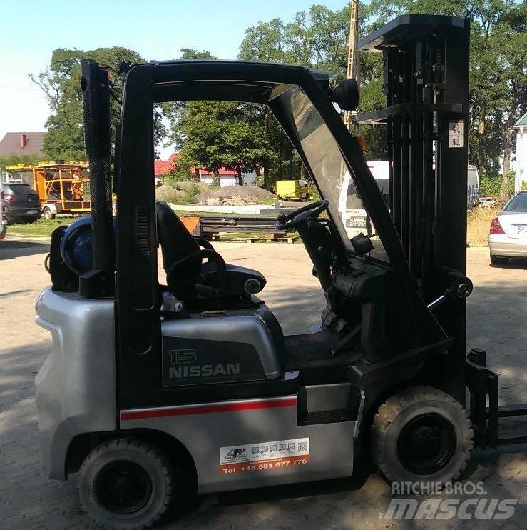 Nissan PD1A15Q Empilhadores a gás