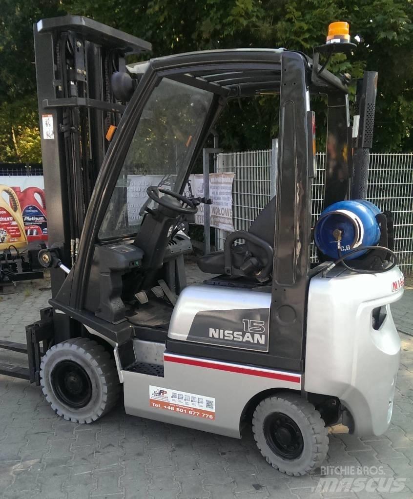 Nissan PD1A15Q Empilhadores a gás