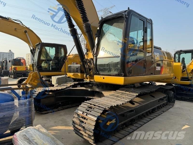 CAT 326D2 Escavadeiras de esteiras