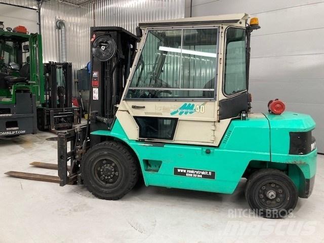 Mitsubishi FD40 Empilhadores Diesel