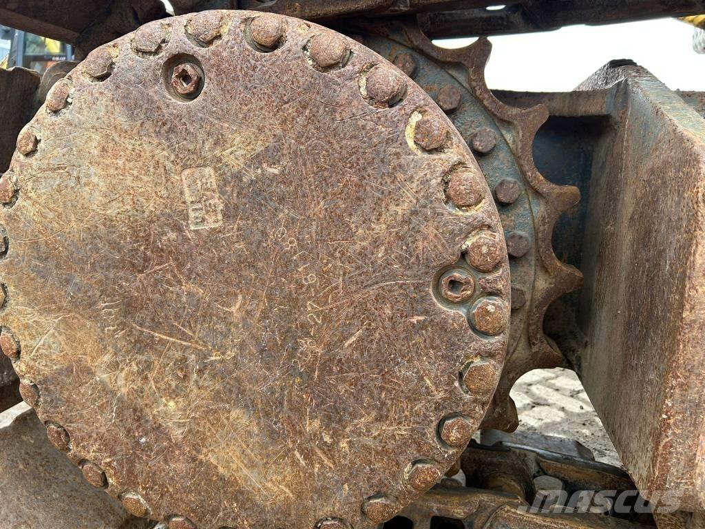 Komatsu PC 450 LC-6 Escavadeiras de esteiras