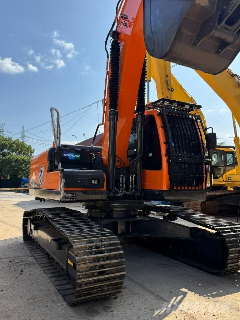 Doosan DX 225 LCA Escavadeiras de esteiras
