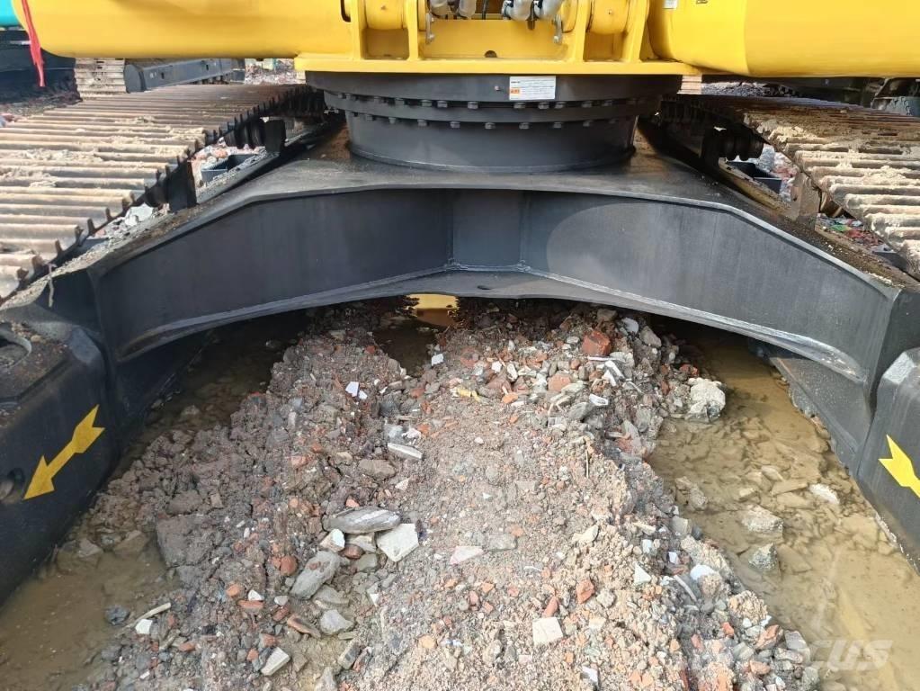 Komatsu PC 200-8 Escavadeiras de esteiras
