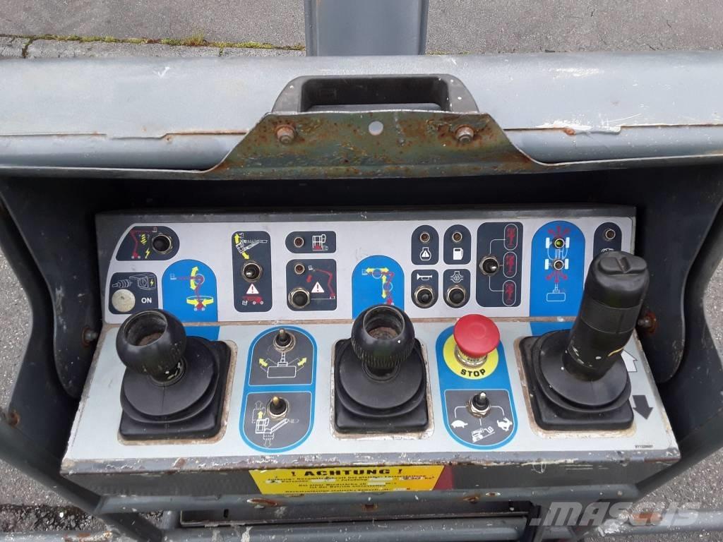 Manitou G 200 (00942) Elevadores braços articulados