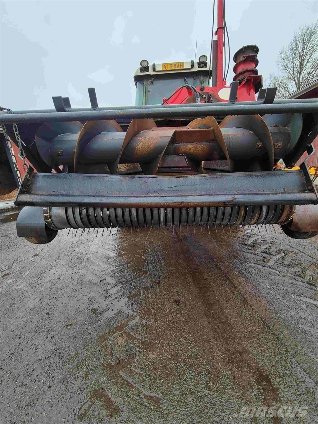 Lely STORM 130R Ceifeiras de forragem