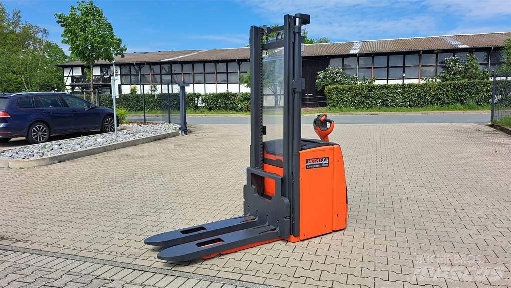 Linde L20 Empilhador para operador externo