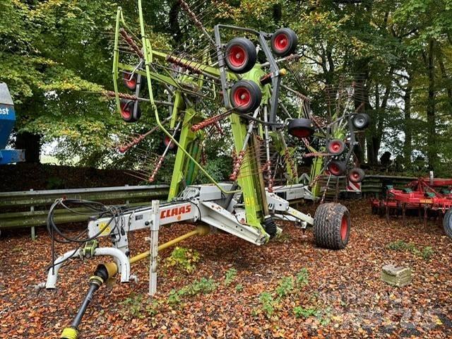 CLAAS Liner 3500 Ancinho virador