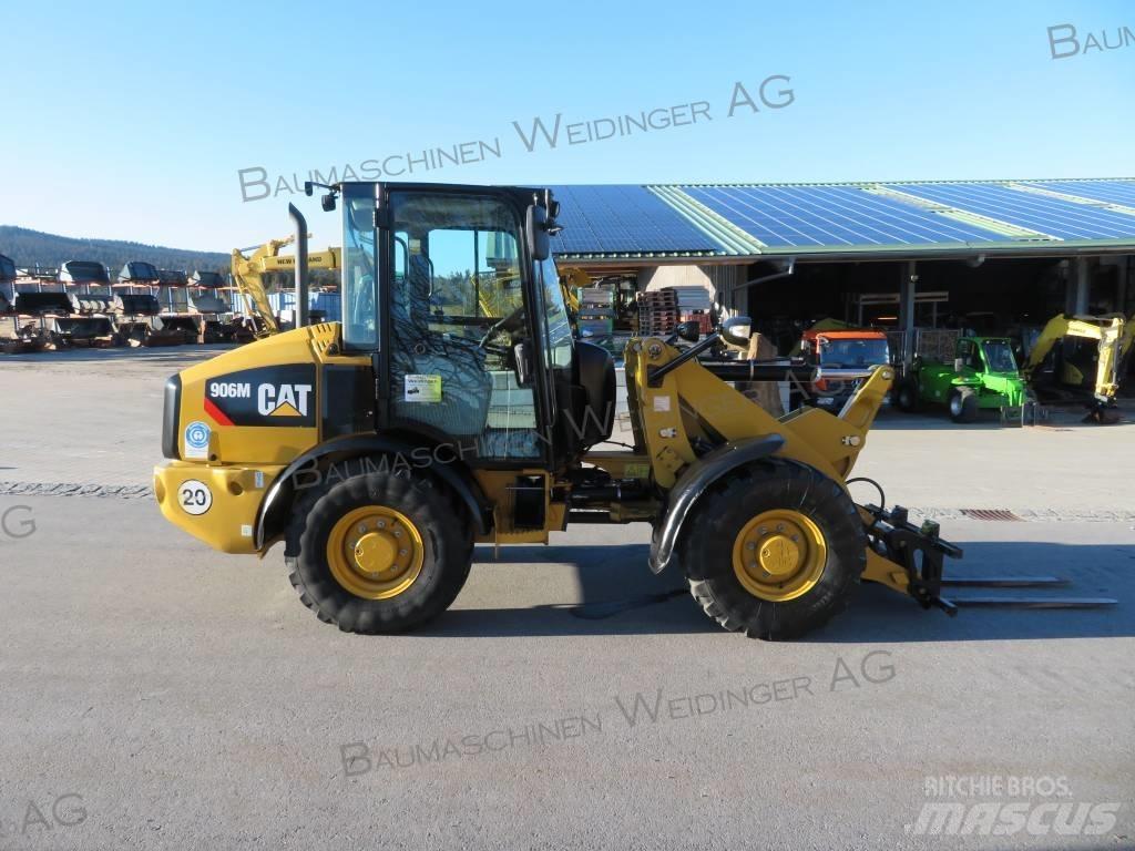 CAT 906M Carregadeiras de rodas