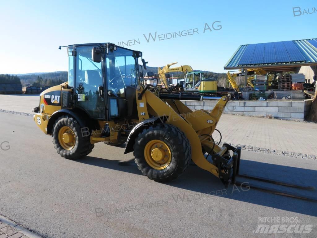 CAT 906M Carregadeiras de rodas