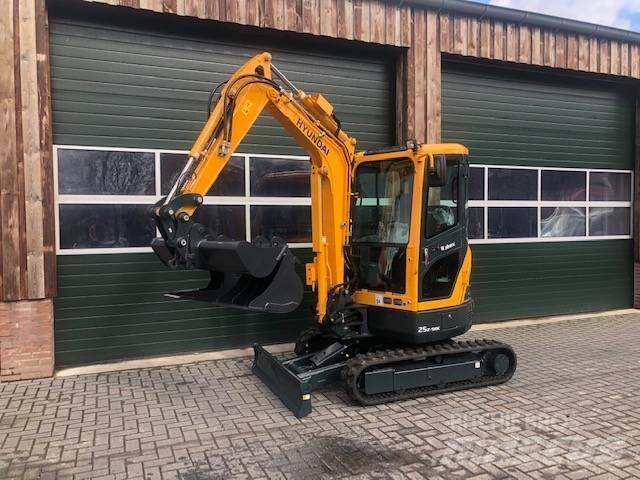 Hyundai R25Z-9AK Miniescavadeiras