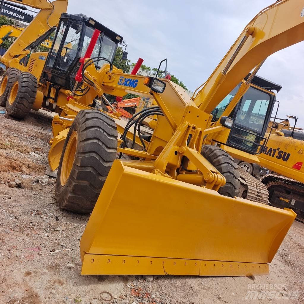 XCMG GR 215 Motoniveladoras