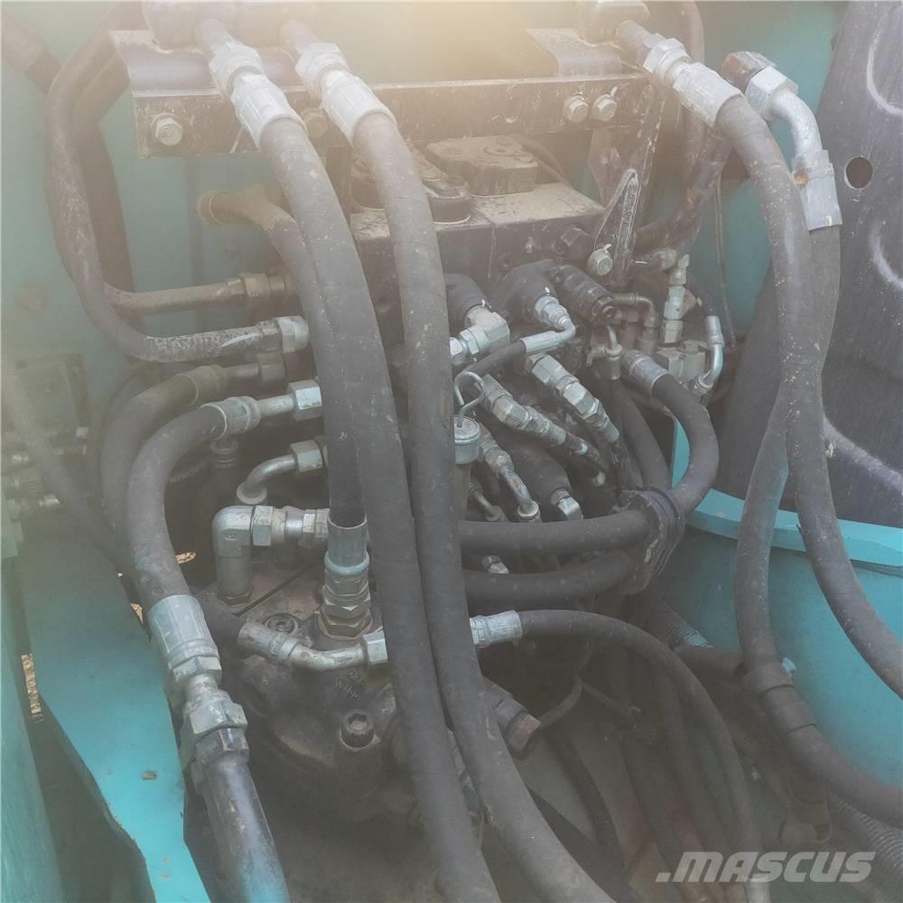 Kobelco SK130 Escavadeiras de esteiras
