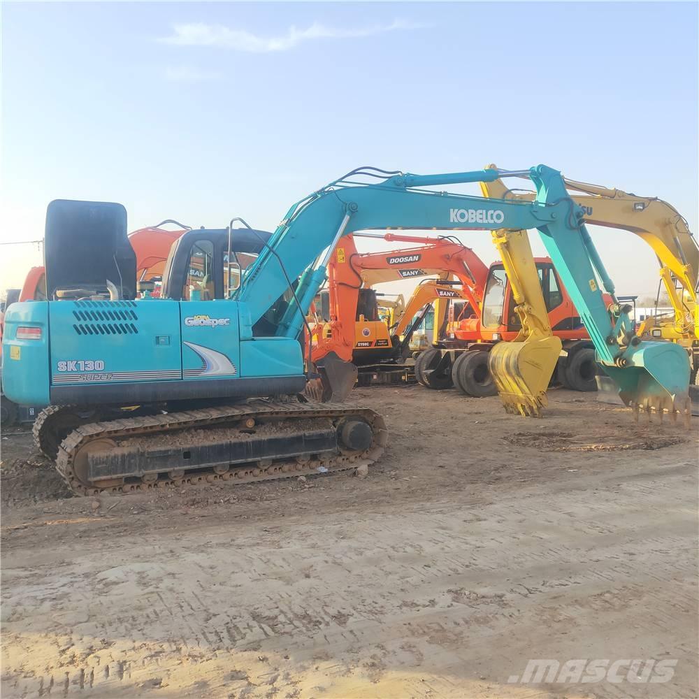 Kobelco SK130 Escavadeiras de esteiras