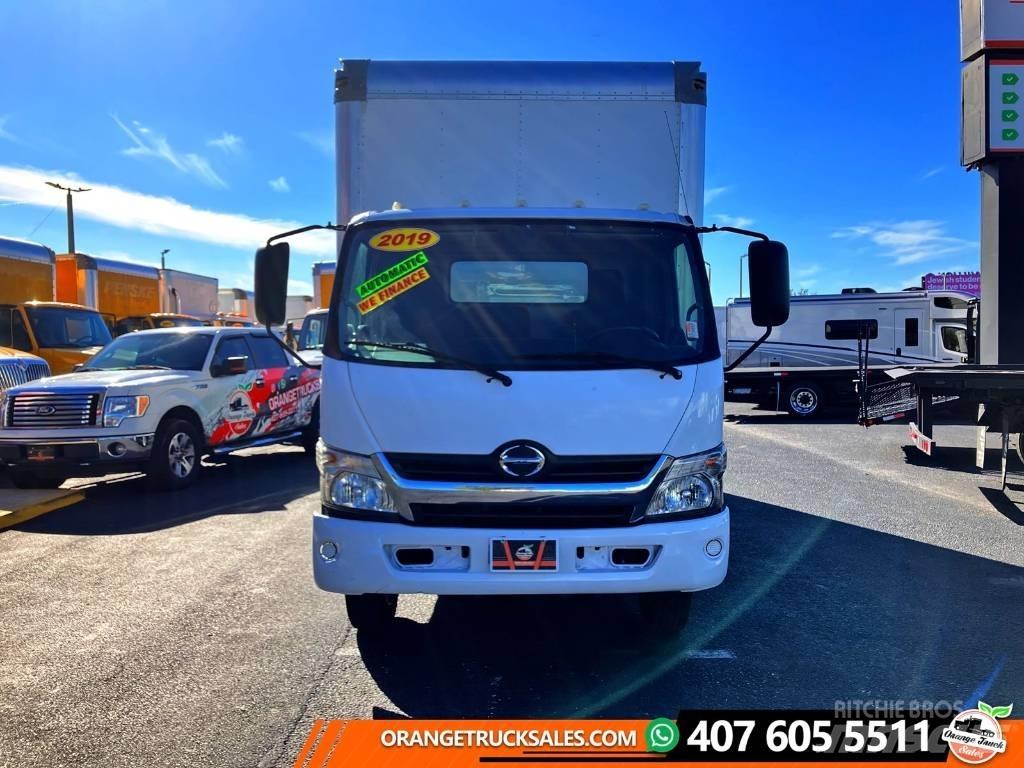 Hino 195 Caminhões de caixa fechada