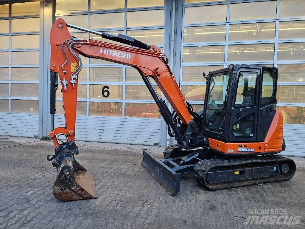 Hitachi ZX65USB-6 Miniescavadeiras