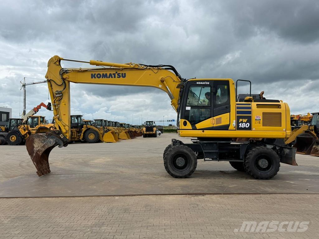 Komatsu PW180-11 Escavadoras de rodas