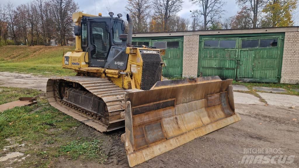 Komatsu D 61 PX-15 Dozers - Tratores rastos