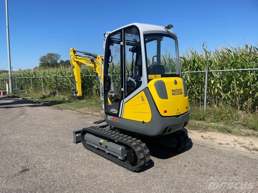 Wacker Neuson ET24 Miniescavadeiras
