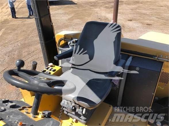 CAT CW14 Cilindros Compactadores de pneus