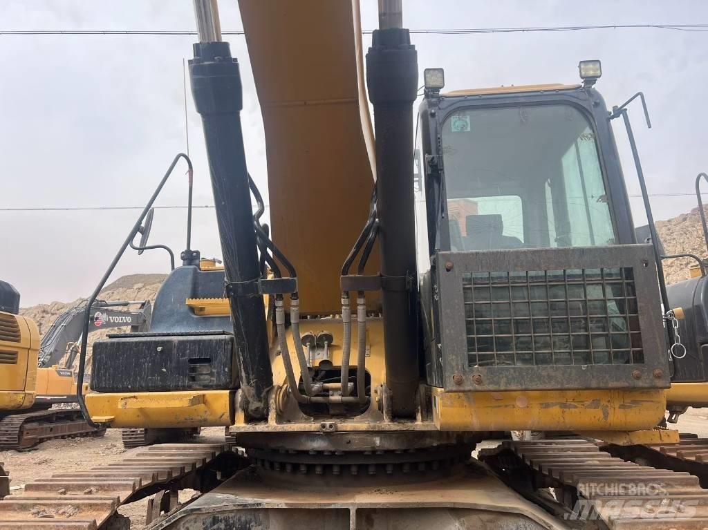CAT 340 Escavadeiras de esteiras