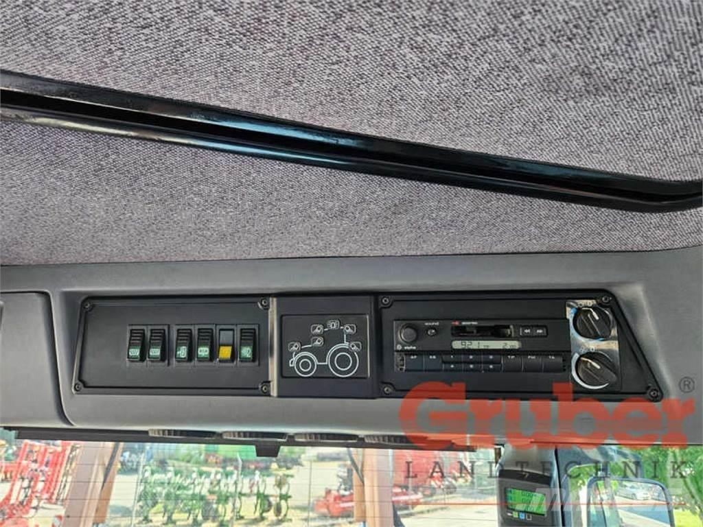 Steyr CVT 6135 Tratores Agrícolas usados