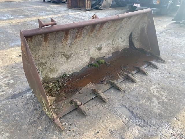 CASE 580 Baldes