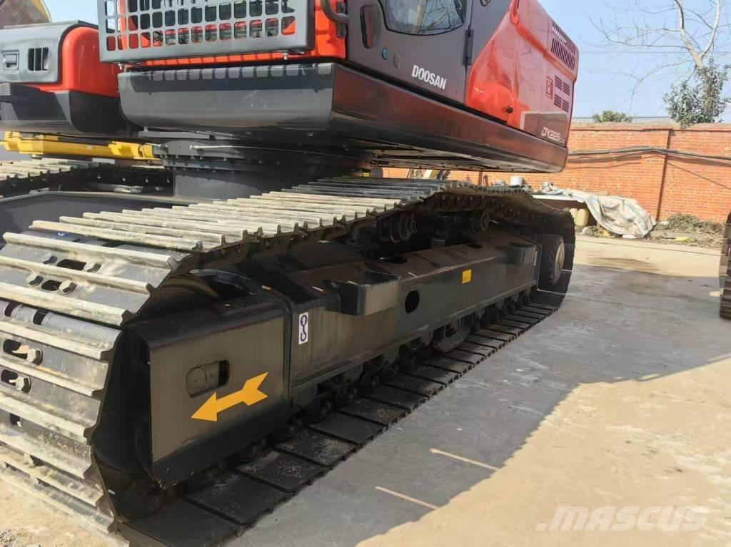 Doosan DX225LC-9C Escavadeiras de esteiras