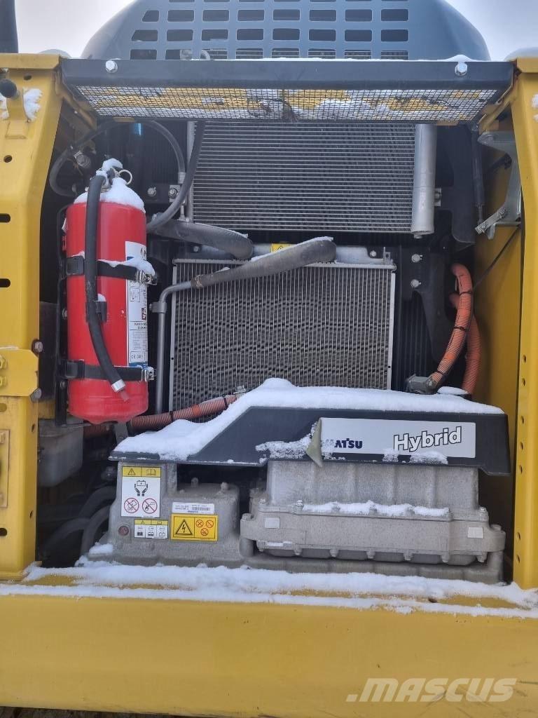 Komatsu HB 215 LC-2 Escavadeiras de esteiras