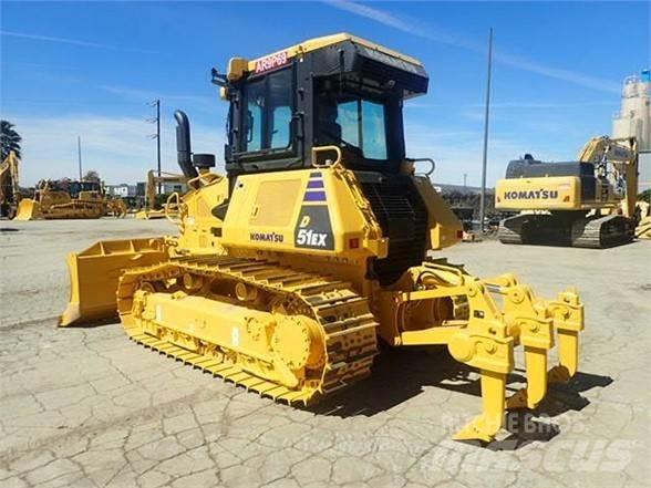 Komatsu D51EXi-24 Dozers - Tratores rastos