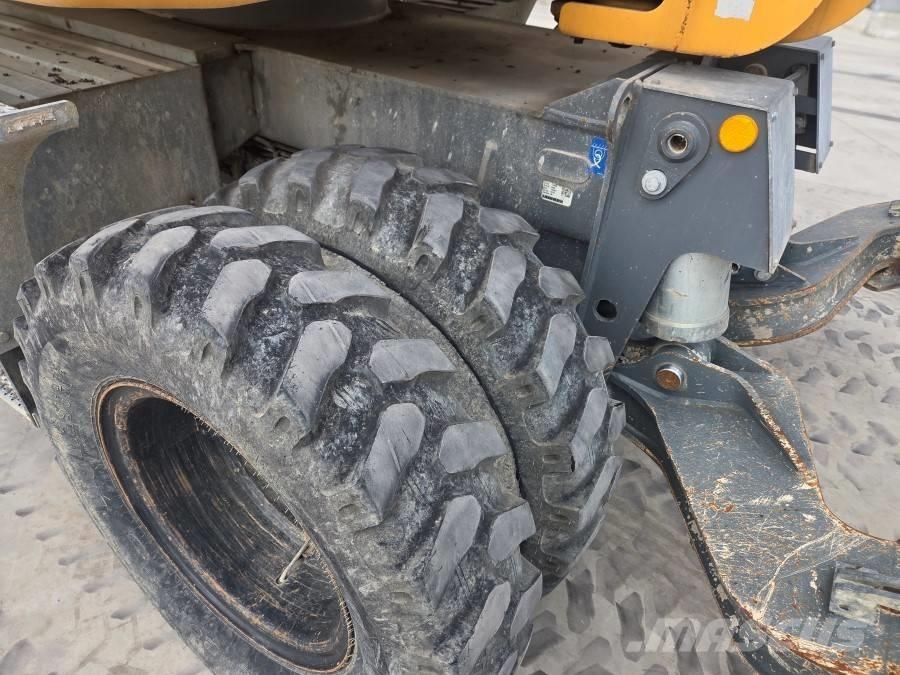 Liebherr 912 COMPACT Escavadoras de rodas