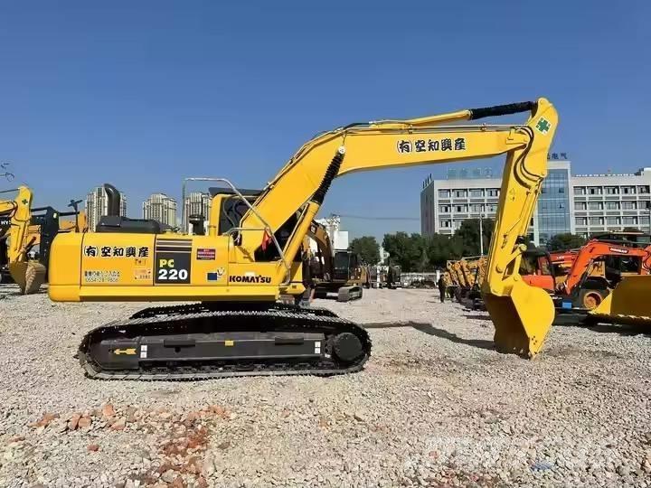 Komatsu PC 220 Escavadeiras de esteiras
