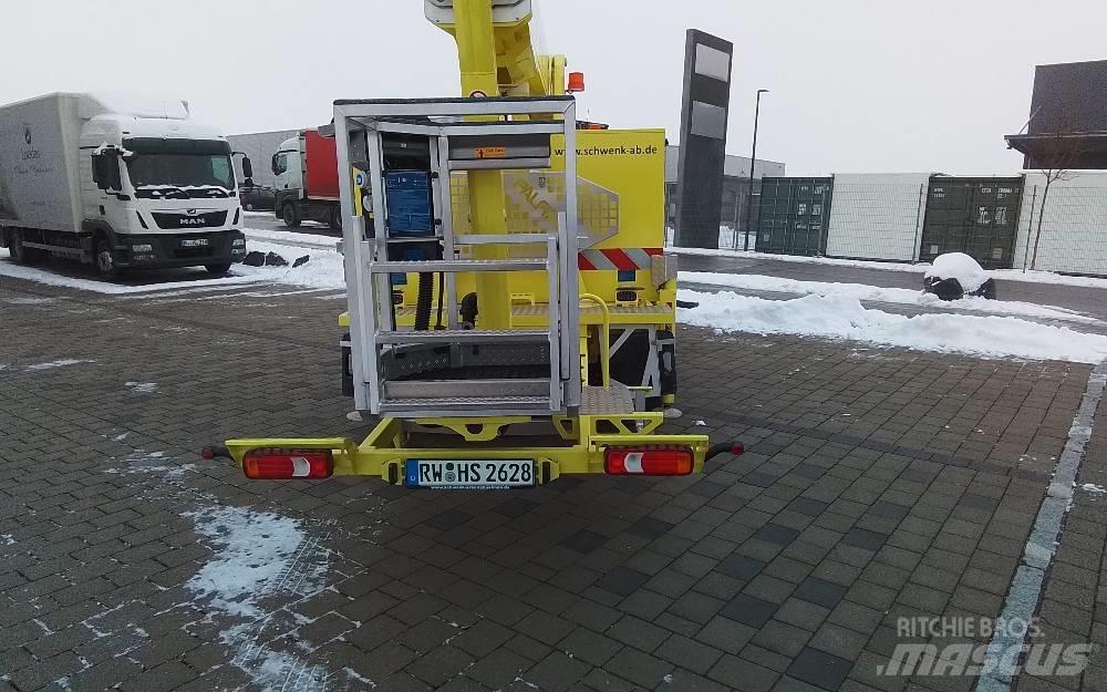 Palfinger P 250 BK Plataformas aéreas montadas em camião
