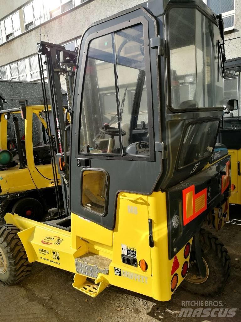 Moffett M8 35.3 Empilhadores todo-terreno