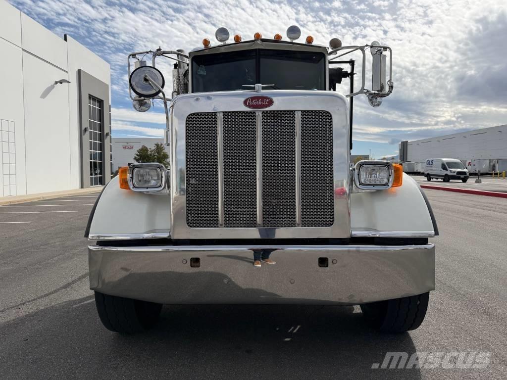 Peterbilt 365 Camiões caixa desmontável com elevador de cabo