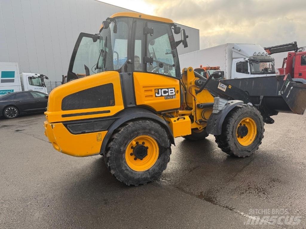 JCB 409 SV Retroescavadeiras