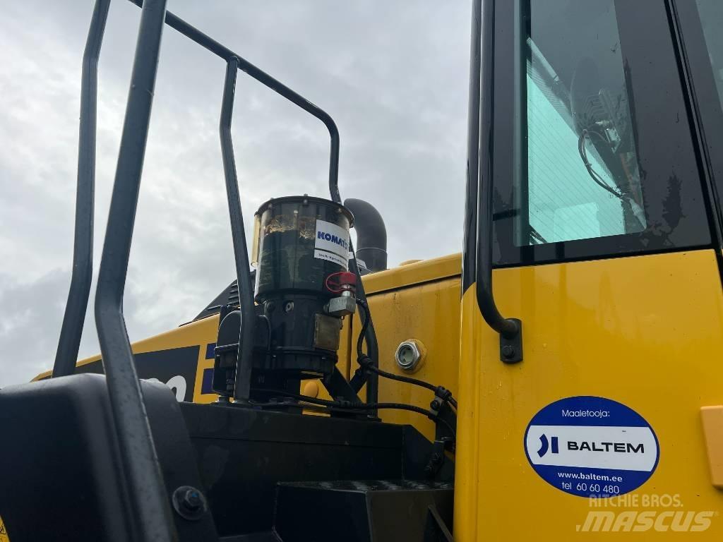 Komatsu WA 380-8E0 Carregadeiras de rodas