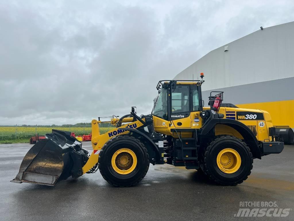 Komatsu WA 380-8E0 Carregadeiras de rodas