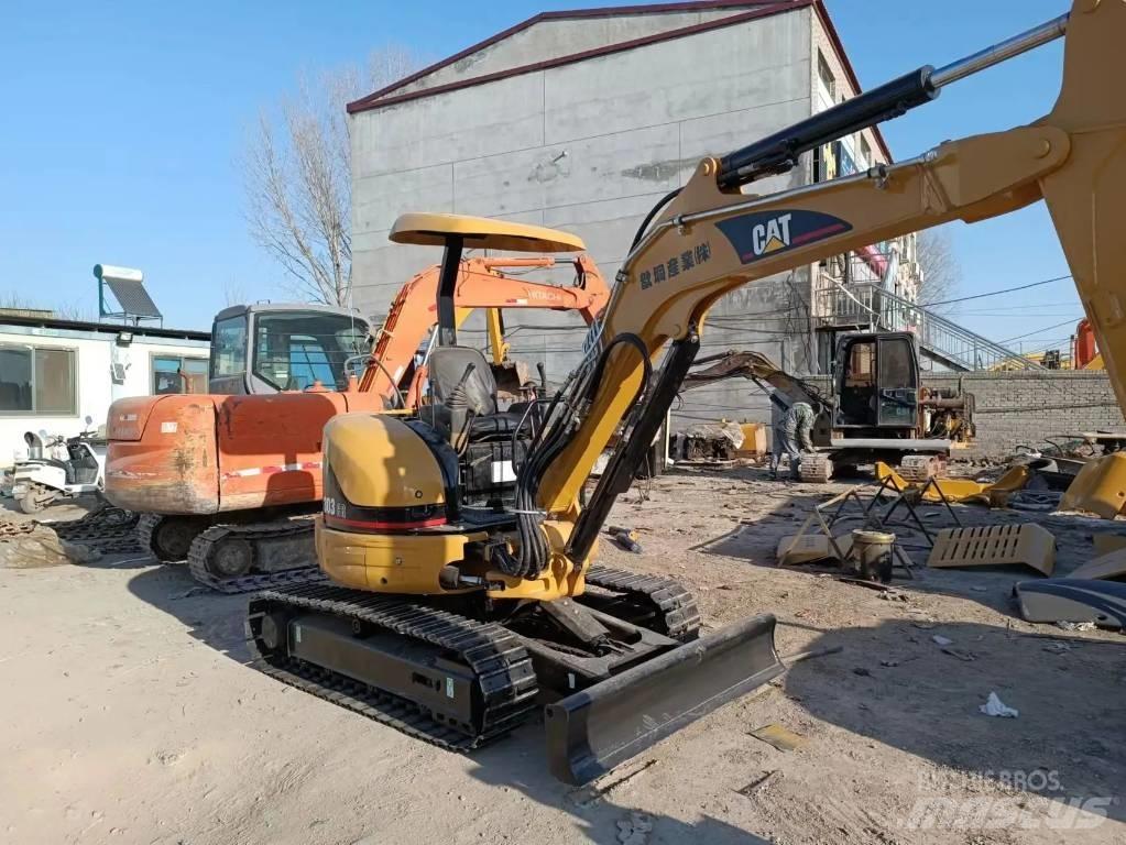 CAT 303 CR Miniescavadeiras