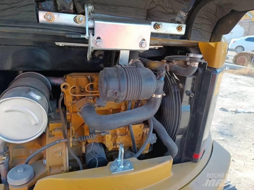 CAT 303 CR Miniescavadeiras