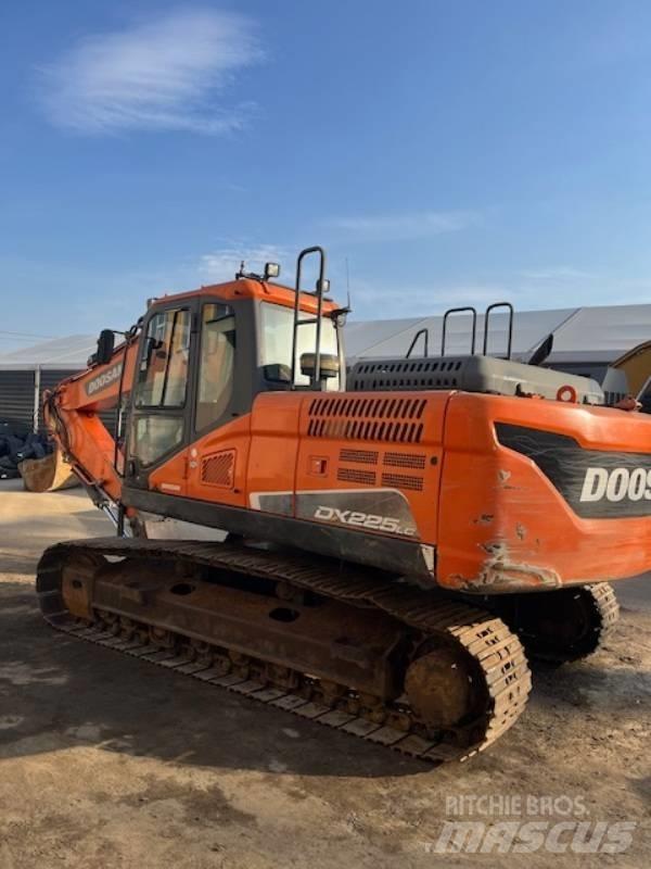 Doosan DX 225 LC-5 Escavadeiras de esteiras