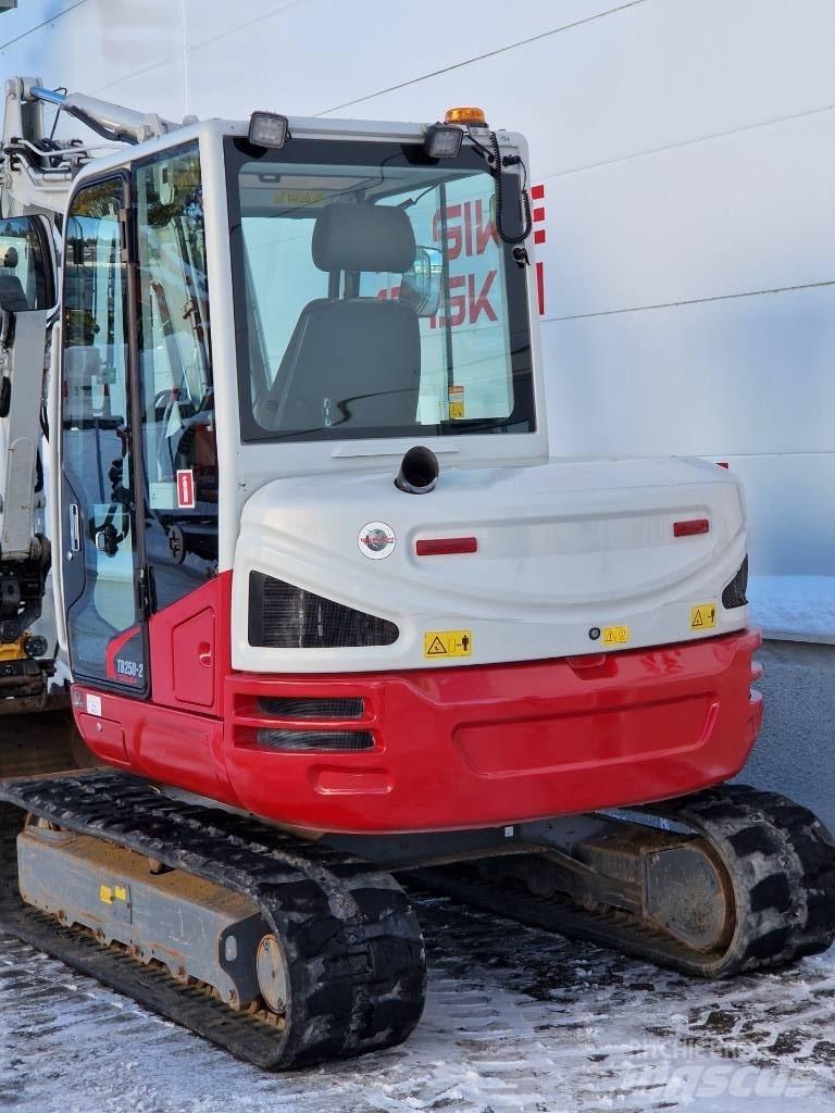 Takeuchi TB 250 Miniescavadeiras