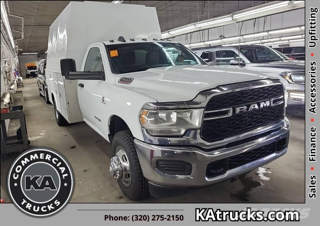 RAM 3500 TRADESMAN Pick up de caixa aberta