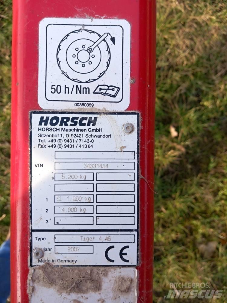 Horsch Tiger 4 AS Charruas aivecas